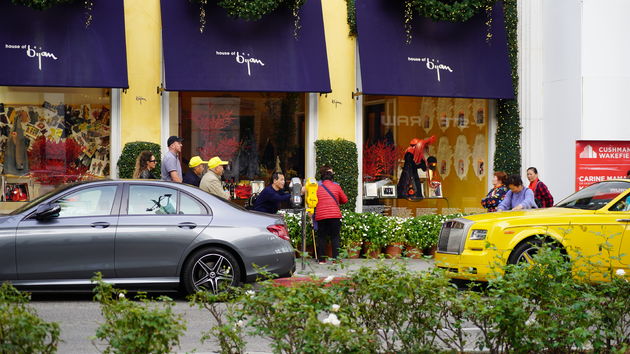 House of Bijan op Rodeo Drive, iedereen wil er op de foto