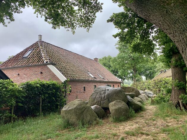 <em>De hunebedhighway in Drenthe is uniek en voert je langs bijzondere plekken<\/em>