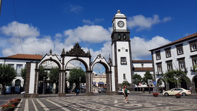 Igreja Matriz de S\u00e3o Sebasti\u00e3o is het boegbeeld van de stad