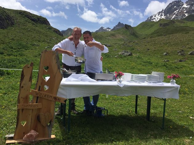 3-sterrenchef Jacob Jan Boerma presenteert `zijn` gerecht bij de Heidelberger H\u00fctte