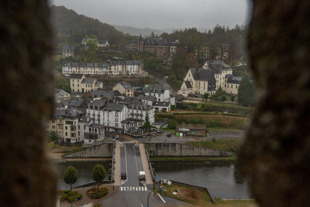 Een doorkijkje vanuit het kasteel