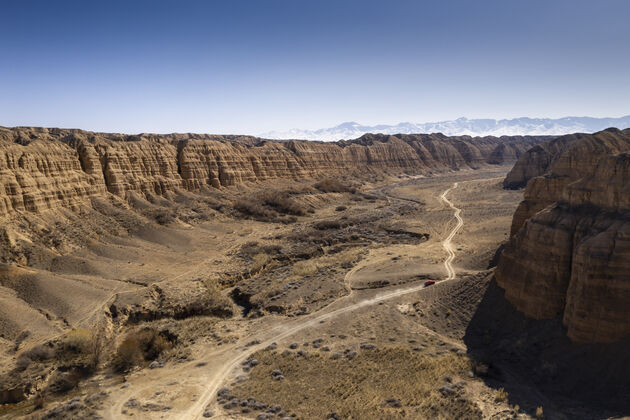 Rijden door het Nationaal Park van Kazachstan