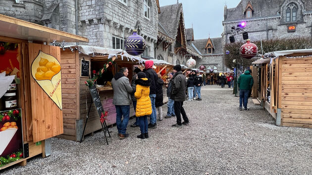 Gezellig en gastvrij, de kerstmarkt bij de abdij van Maredsous
