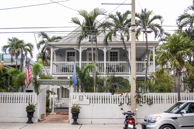 Het voormalig huis van schrijver Hemingway - nu een museum dat je kunt bezoeken