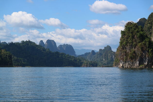 <em>Het bijzondere Khao Sok.<\/em>