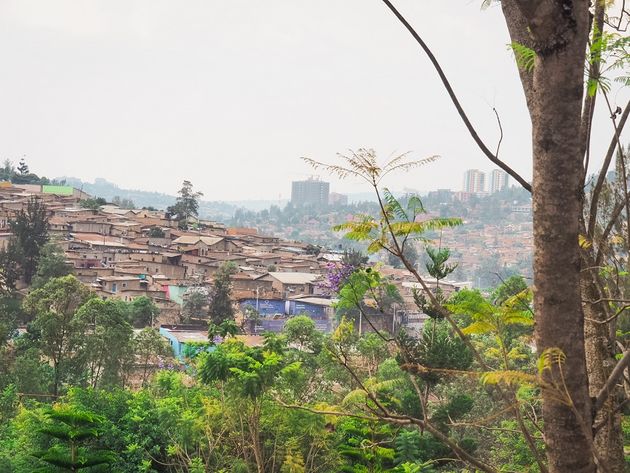 Wanneer je voor het eerst in Kigali bent, valt vooral op hoe groen de stad is.