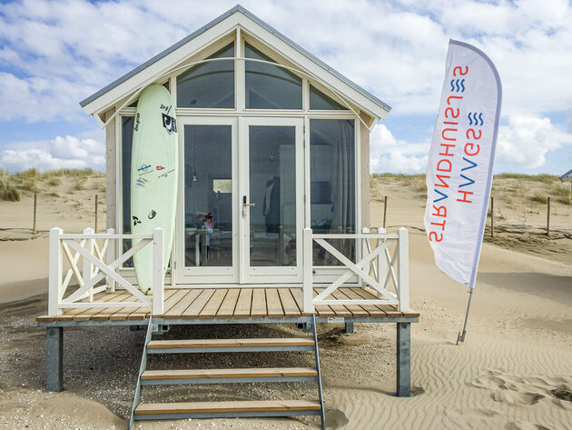 Slapen in een strandhuisje aan zee is heel bijzonder