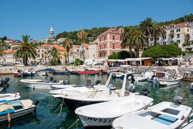 Wandel door het stadje Hvar Town