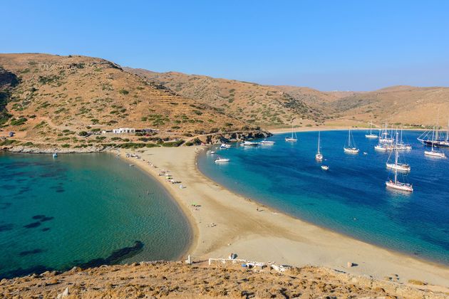 Wellness en mooie stranden (zoals Kolona) op Kythnos  \u00a9 mike - Adobe Stock