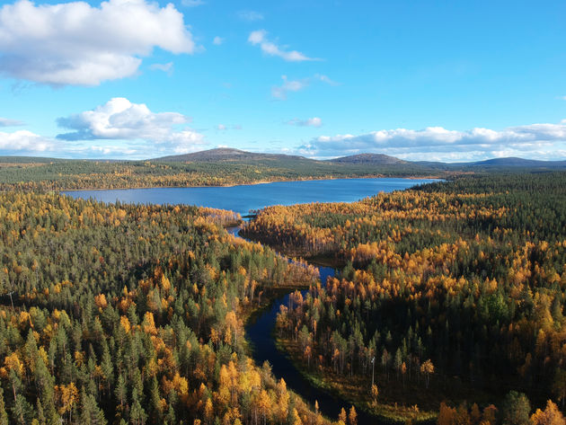 Finland wordt het eiland van de duizend meren genoemd. In werkelijkheid zijn het er wel duizenden!