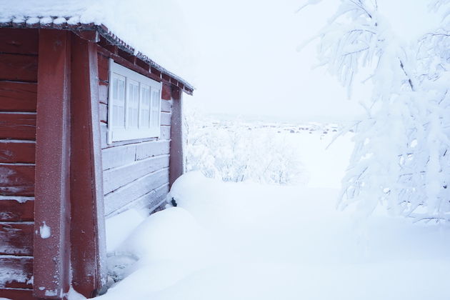 Met de juiste kleding aan kun je pas \u00e9cht genieten van hoe ongelofelijk mooi Lapland is!