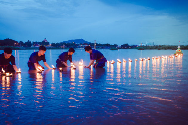 Het Lichtfestival in de Tak provincie