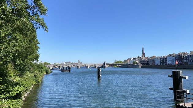 De Maas dwars door Maastricht