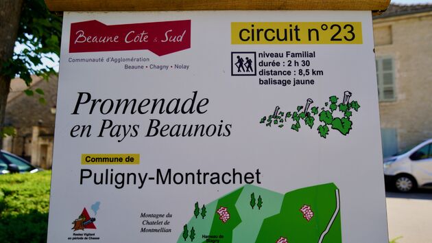 Naast fietsen is wandelen in de Bourgogne echt een aanrader, volg de bordjes!