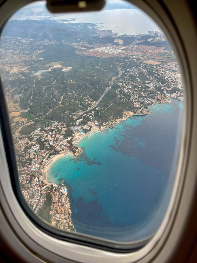 Vanuit het vliegtuig zie je al hoe mooi Mallorca is