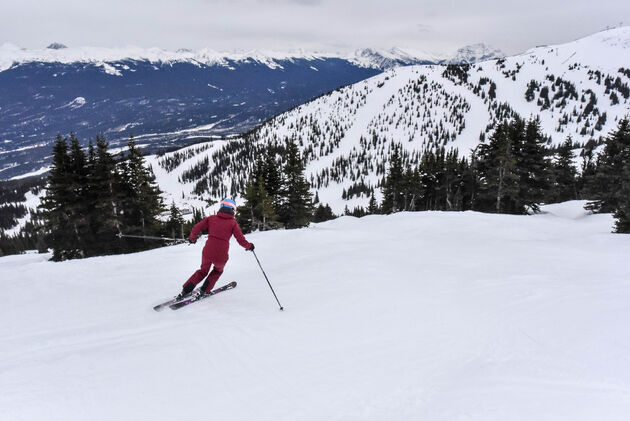 Ski\u00ebn in Marmot Basin