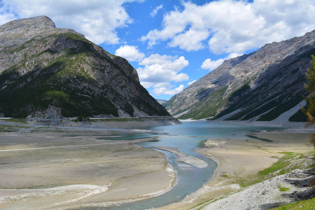 Uitzicht over het meer van Livigno