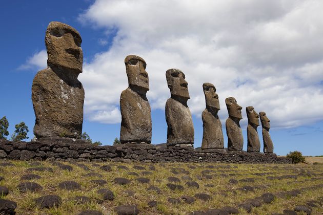 De mysterieuze Moai op Paaseiland \u00a9 16to9foto - Adobe Stock