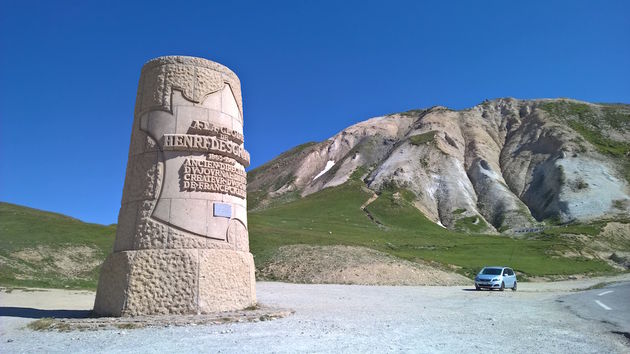 monument-henri-desangnes-col-du-galibier.jpeg