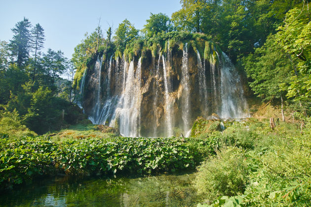 Betoverende watervallen in Plitvice Lakes in Kroati\u00eb