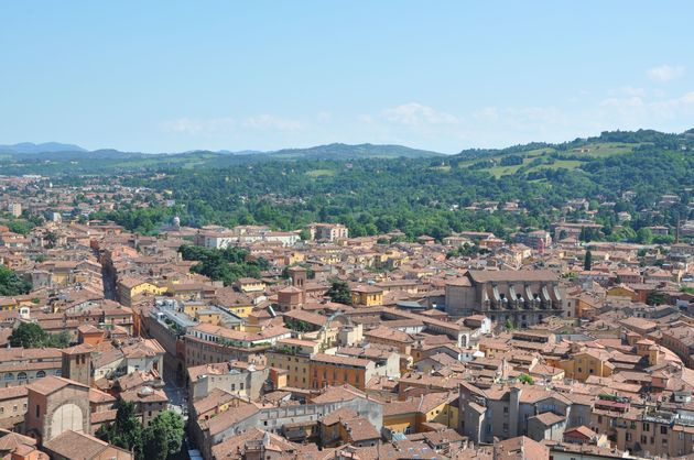 Uitkijken over de mooie stad Bologna