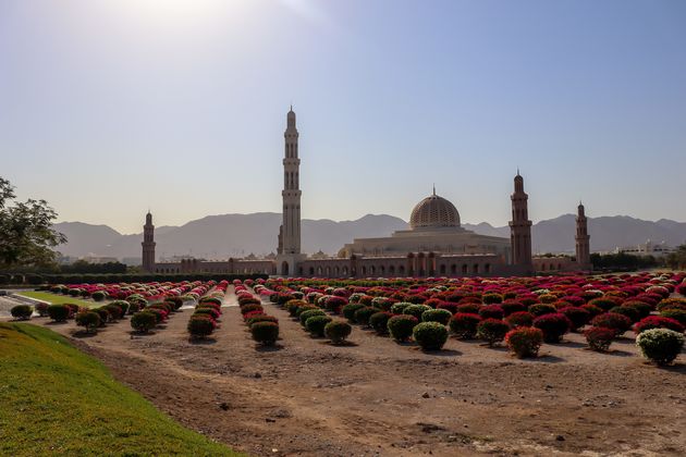 De Sultan Qaboes-moskee in Muscat is een van de mooiste bouwwerken van de stad