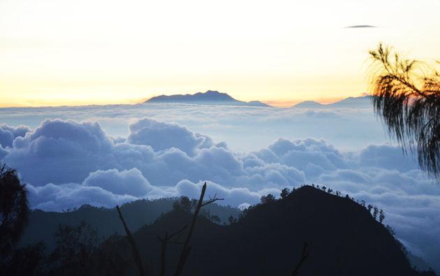 Early Golden Hour @ Mount Bromo