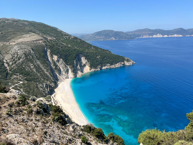 Myrtos Beach op eiland Kefalonia: hier wil je toch n\u00fa naartoe?