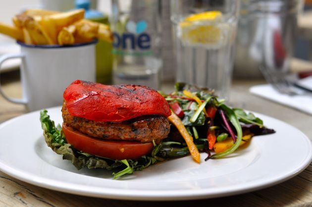 De chorizo burger met paprika is een aanrader!