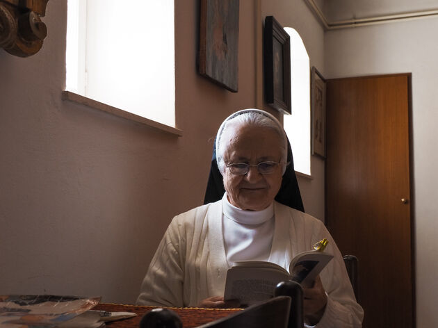 In de smalste kerk ter wereld word je nog altijd hartelijk ontvangen door een van de zusters