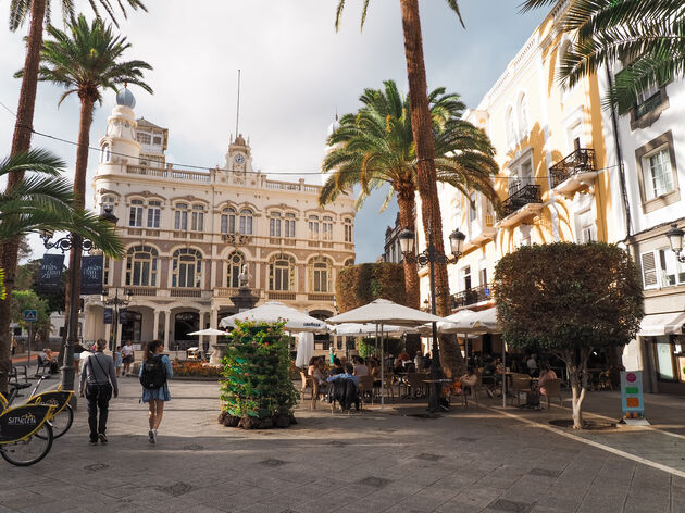 De hoofdstad van Gran Canaria ademt een typisch Latijns-Amerikaanse sfeer