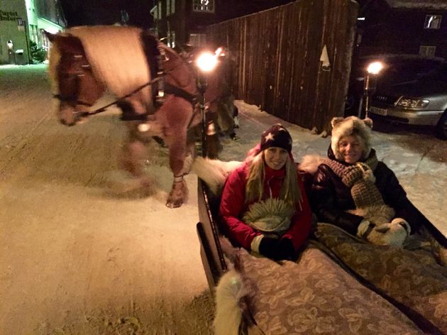 Doen: met paar en wagen door de kleine straatjes van R\u00f8ros!