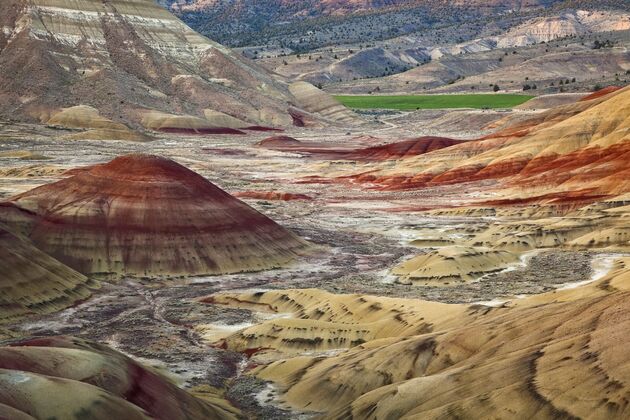 painted-hills-west-amerika.jpeg