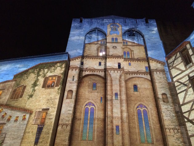 Palais des Papes - Les Luminessences d`Avignon 4