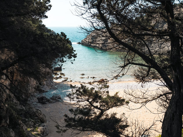 paralia-glossa-strand.jpeg