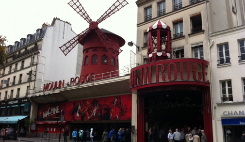 parijs_moulin_rouge_travelalley.jpg