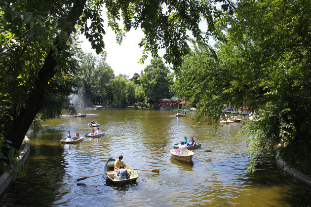 Het Ci\u0219migiupark in Boekarest.