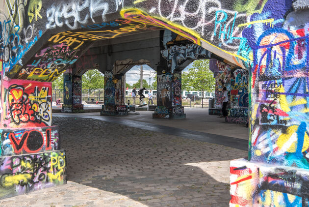 Skaters en graffiti, alsof ze bij elkaar horen