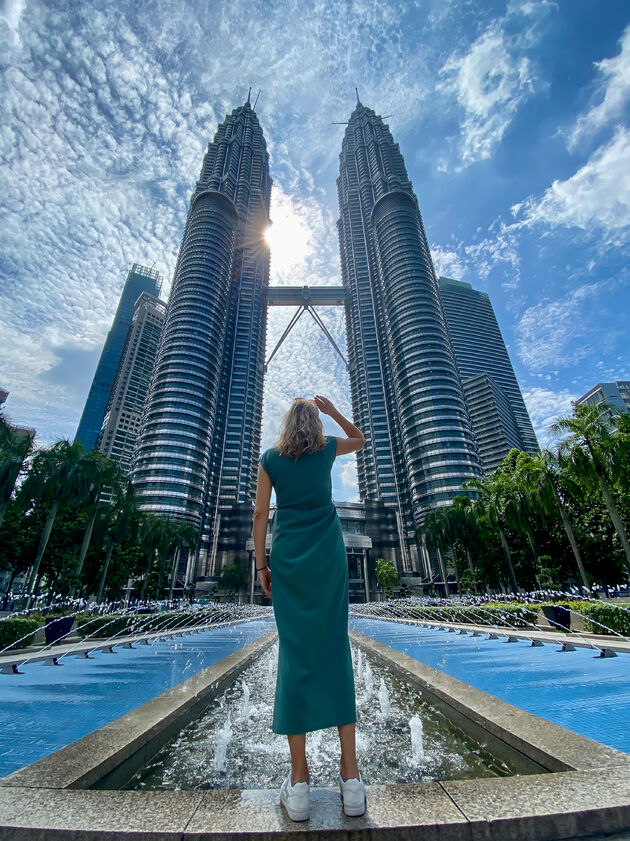 Genieten van het prachtige uitzicht op de Petronas Twin Towers