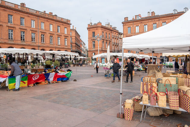 Shoppen op de markt op Place du Capitole