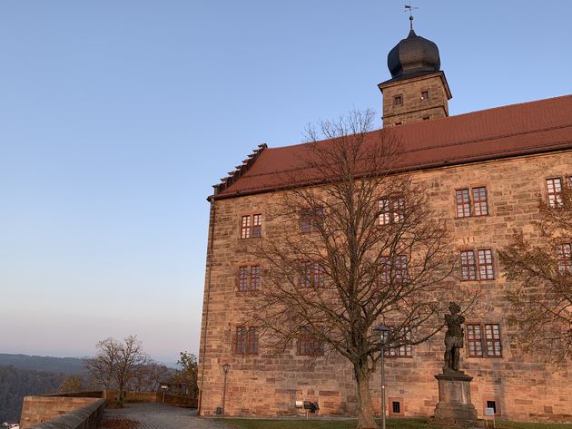 <em>Kasteel Plassenburg tijdens zonsondergang<\/em>