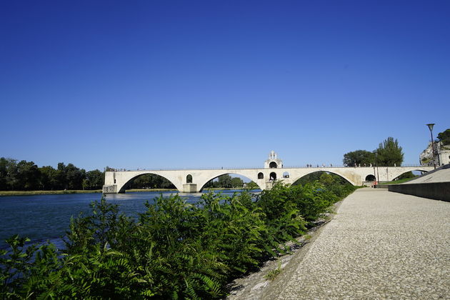 Le Pont d`Avignon wat is overgebleven van de 22 bogen