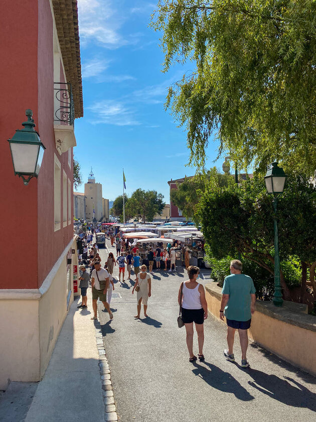 Naar de markt in Port Grimaud