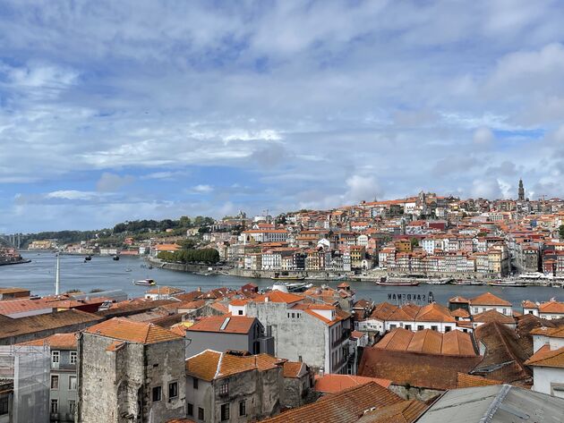 <em>Als je in Gaia bent heb je een prachtig uitzicht op Porto aan de overkant.<\/em>