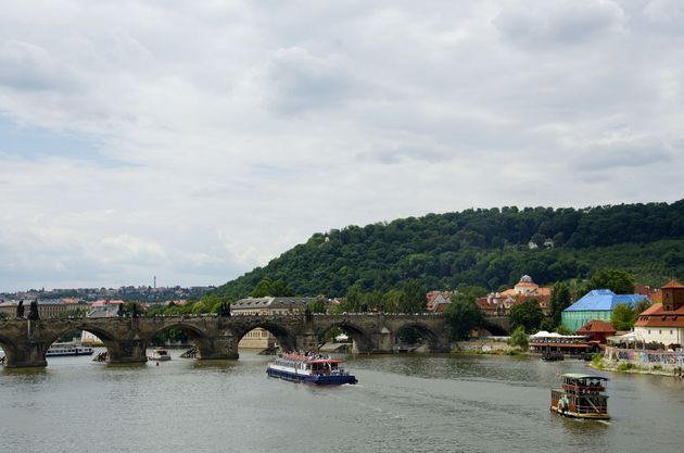 De beroemde Karelsbrug van Praag