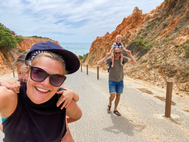 En als de kinderen dan geen zin meer hebben om te lopen is het een lange weg omhoog!