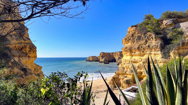 Praia da Marinha, misschien wel het mooiste strand met de bijbehorende omgeving