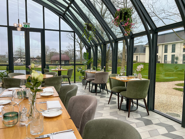 Hoe mooi is het interieur van restaurant Bloei?