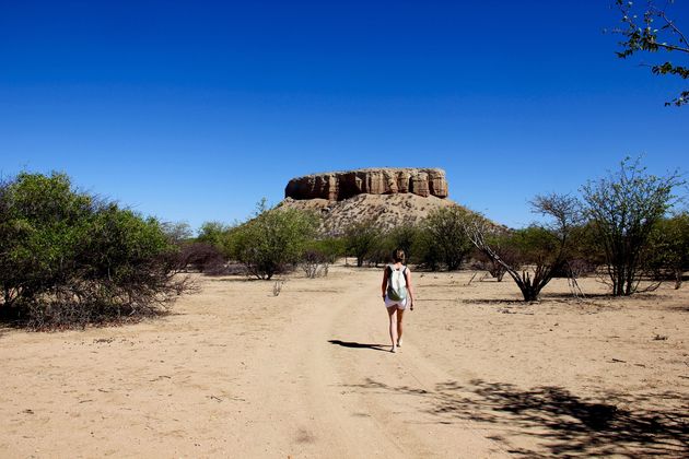 Wandelen in de warme zon