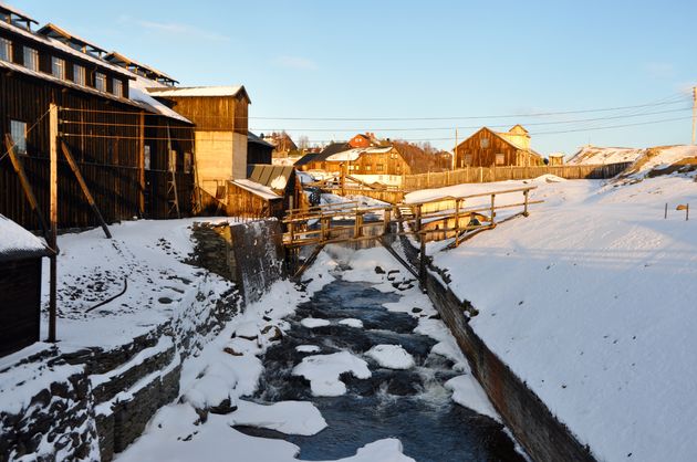 Deze rivier stroomt dwars door het dorp